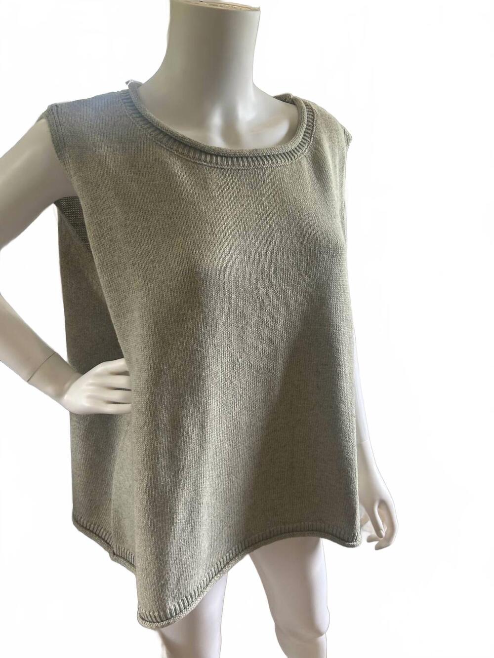 NEW ELLE GREY women's knit pullover sweater vest in grey